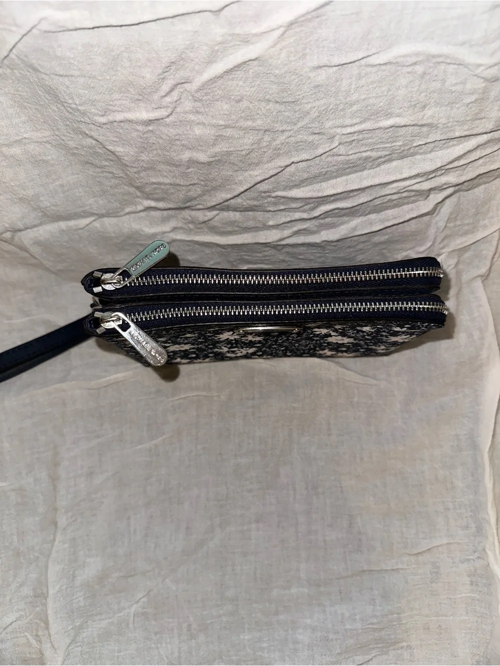 Michael Kors compact michael